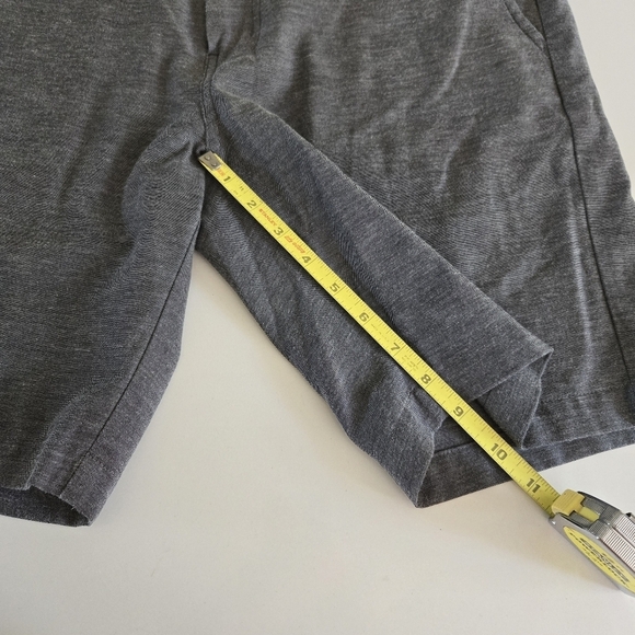 TravisMathew Adirondack Stretch Short 9" Inseam Heathered Black Gray Size 33 - Picture 6 of 9